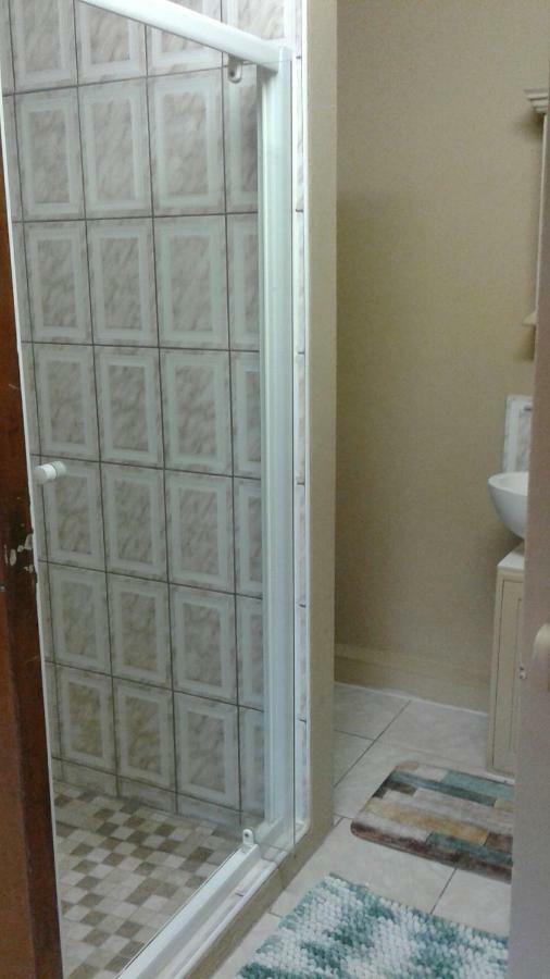 36 Df Strauss Street Apartman Kleinmond Kültér fotó
